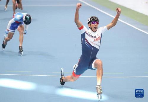 轮滑s弯成人比赛视频,速度与技巧的完美演绎