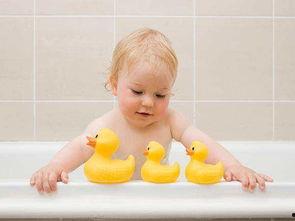 成人洗澡坐凳子好吗视频,洗澡时使用坐凳子的利弊分析