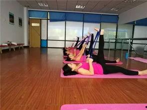 弹跳床成人瑜伽视频